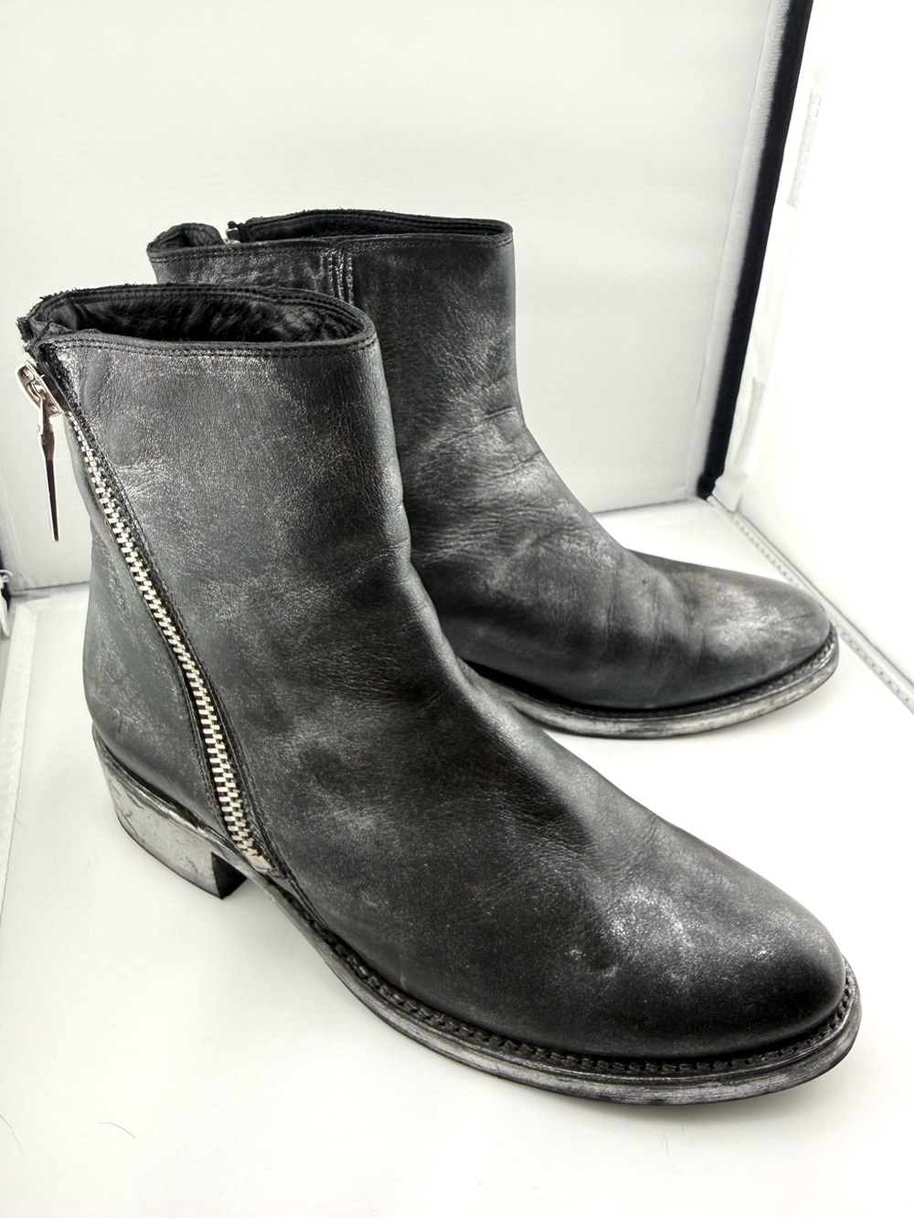 Frye Demi Distressed Black Leather Side-Zip Ankle Booties Boots Silver Accent 8